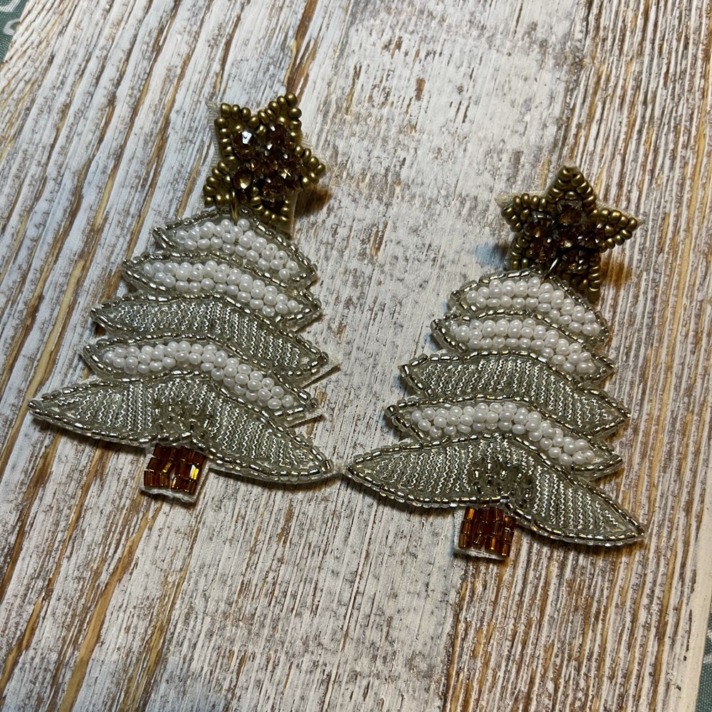 Beaded Christmas Tree Earrings
